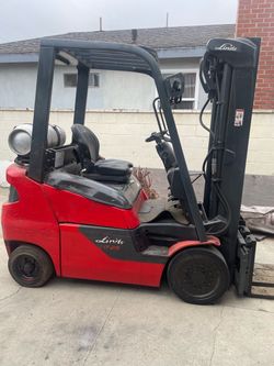 Forklift