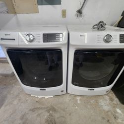 Maytag washer and dryer set