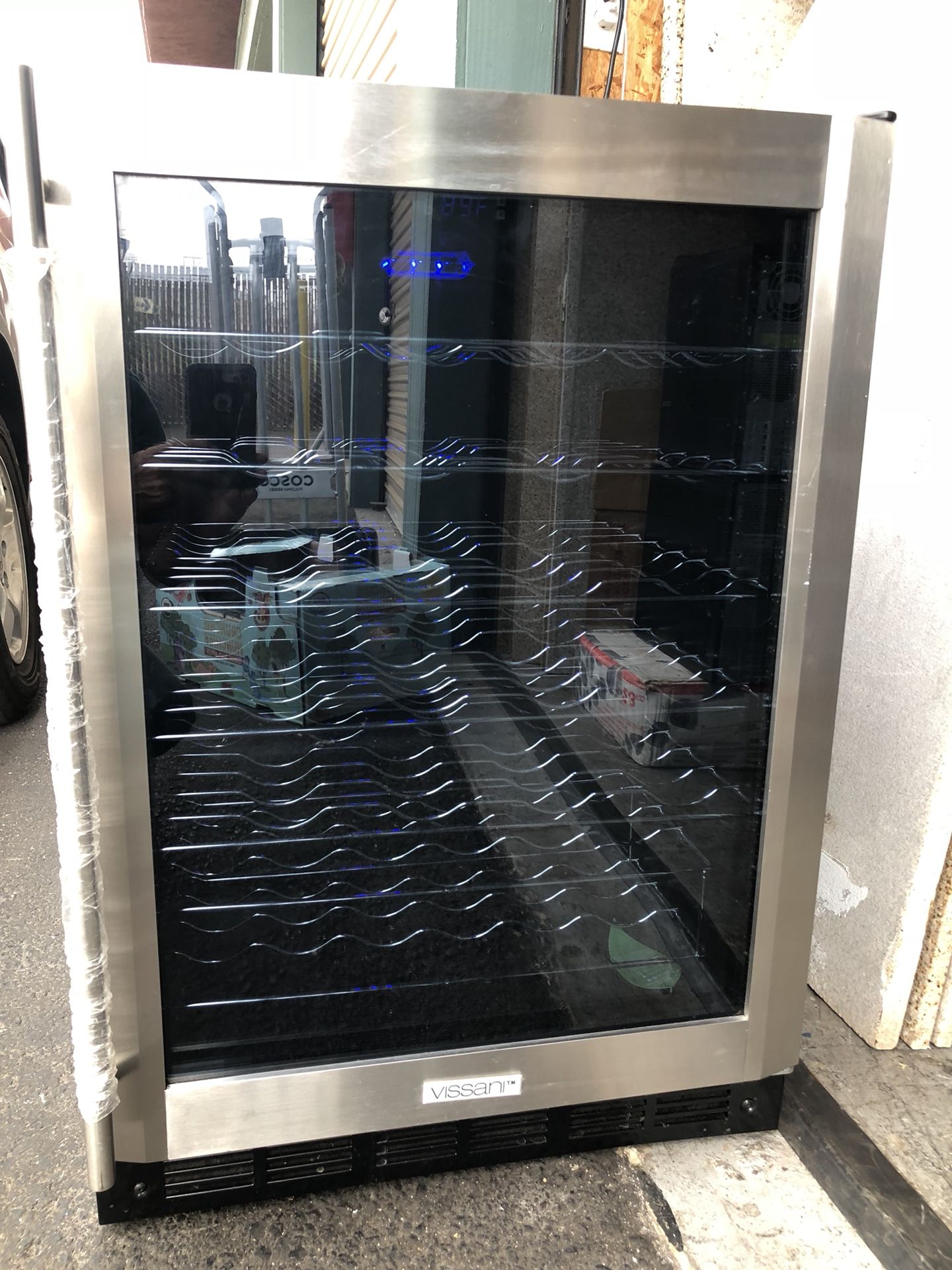 VIssani MCWC50DST wine & beverage cooler W23”backward 22”1/4 tall 33”1/8 this machine cools well but does not freeze this I say by some who believe t