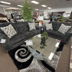 2 PC Sofa And Loveseat 