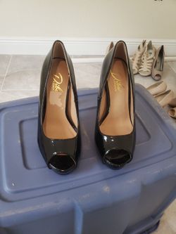 Heels Size 7 And A Half