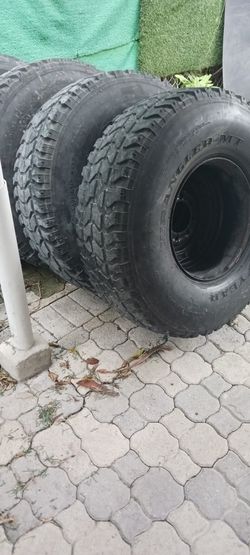 Tires 37 x 12.5 x 16.5 For HummerH1 or truck