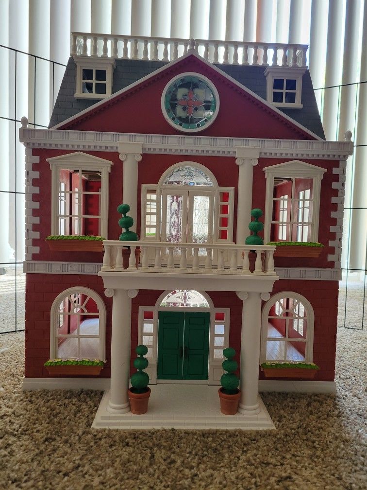 Calico Critter Grand Regency Hotel / Cloverleaf Manor