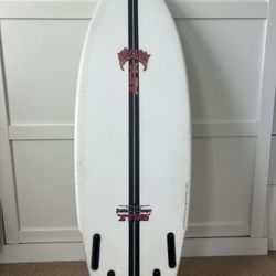 Lost surfboard 