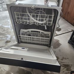 Dishwasher  Whirpool 