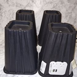 Set of 4 8" Bed Risers with outlet