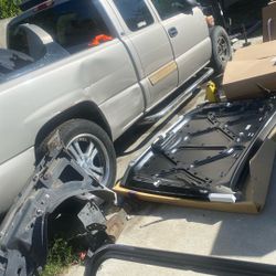 Truck PARTS ONLY 2000 