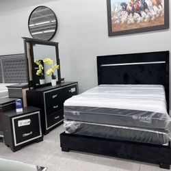 Gorgeous Bedroom Set ‼️ Only $799‼️