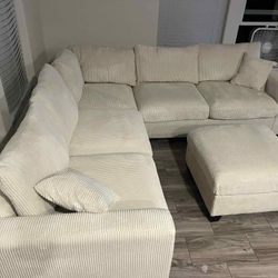 New 99x99 Sectional Corduroy Couch with Ottoman! Free Delivery 🚚! 