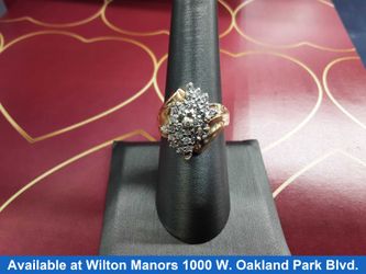 Women's Ring - Yellow Gold 10k (.417) 5.7 grams Size 7.5