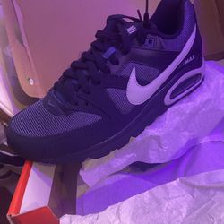 Nike  Air Max Command