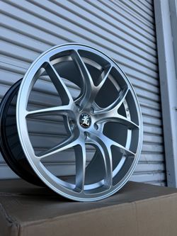 New 19” Degen staggered wheels