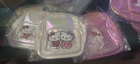 mochilas de hello kitty color blaco y rosado