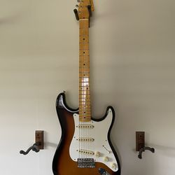 Fender American Vintage II '57 Stratocaster 2022 - Present - 2-Color Sunburst