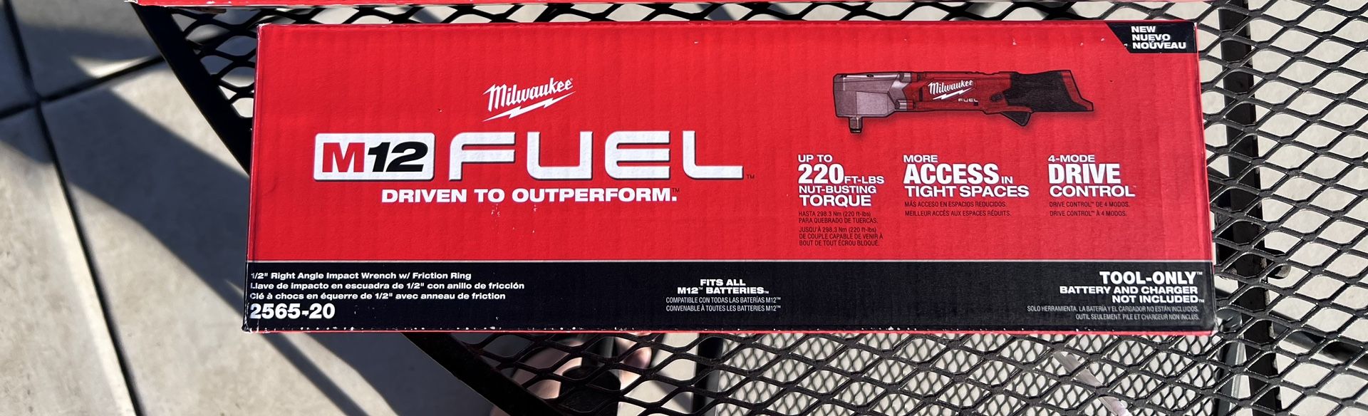 Milwaukee Impact Wrench Tool Kit 3/8