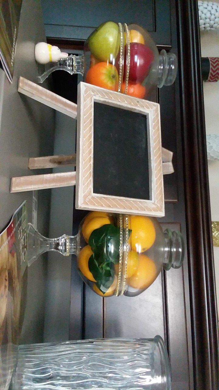 Misc kitchen display items