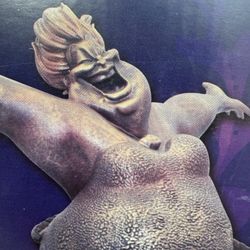 2022 Disney Parks The Little Mermaid Ursula Light Up Statue Figurine Figure