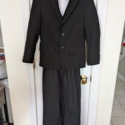 Boys 4  piece Suit Size 8