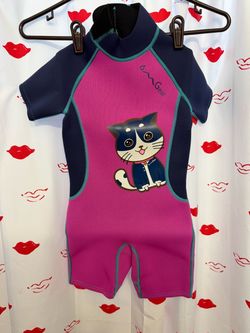 Girls wetsuit size 4