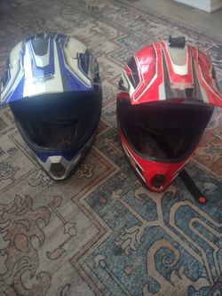 Fox Dirt Bike Youth Helmets (Red Helmet Was Sold)