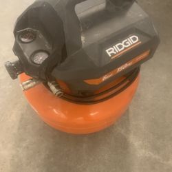 Ridgid 6 Gallon Portable Electric Pancake Air Compressor