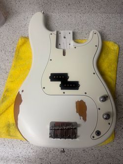 Squier Loaded P Bass Body Relic