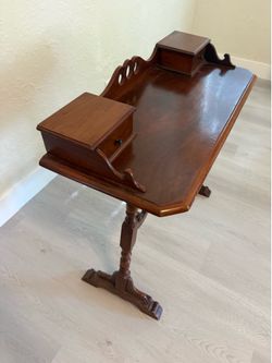 Vintage entryway table