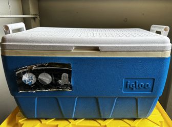RARE Vintage Igloo Legend 48 QT Cooler Ice Chest Fisherman Ruler Ever Green USA