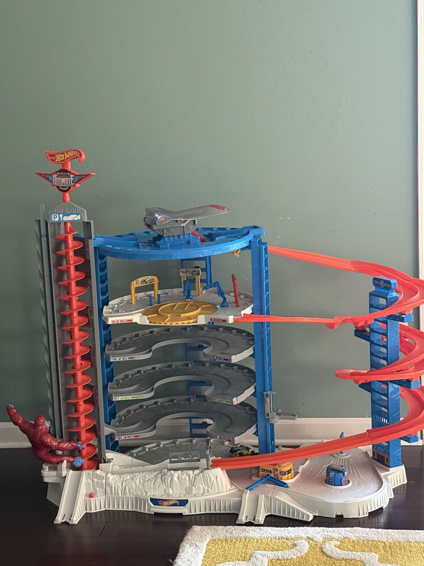 Hot Wheels Super Ultimate Garage
