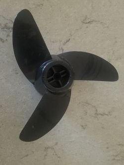 Motorguide Machete prop