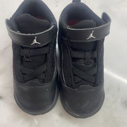 Boys Jordan’s 8c 