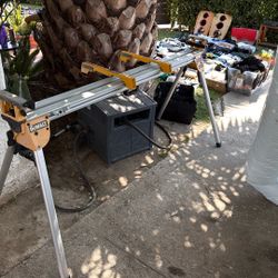 Dewalt Chopsaw Collapsible Table