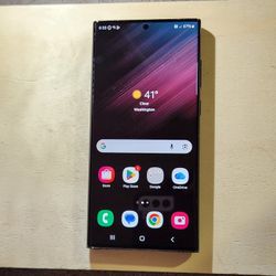 Samsung S22 Ultra 128GB Carrier Unlocked any company Charger Included Or best offers