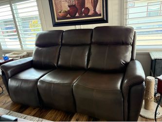 Cascade- Auburn power sofa