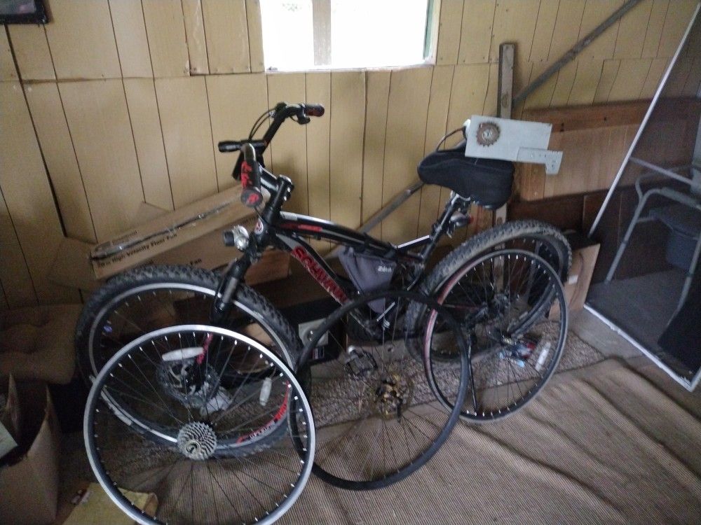 29 In With A Halfway Done DIY Electric Kit With Extra Rims Schwinn 29 Inch Bike In Good Condition