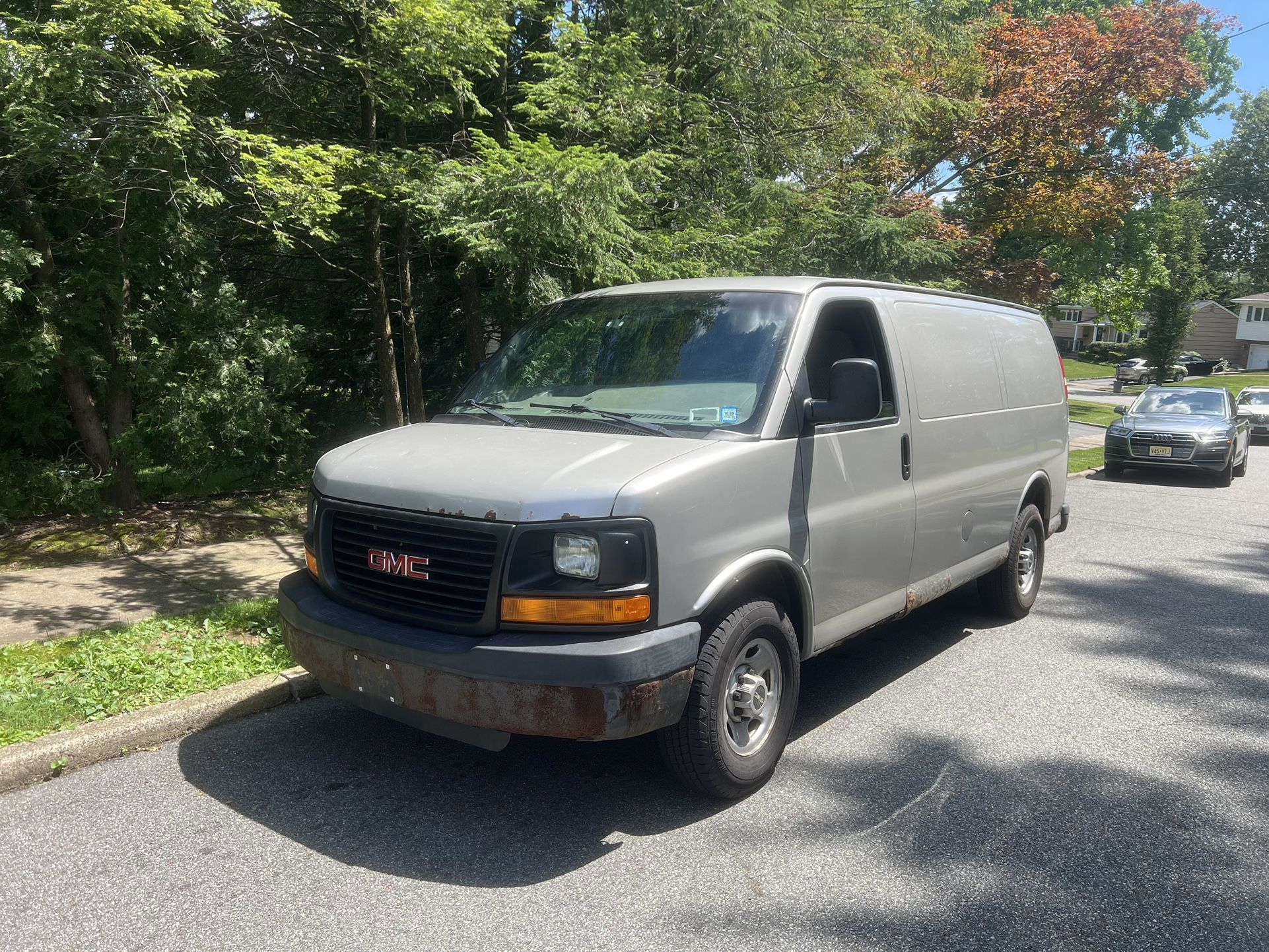 2009 GMC Savana