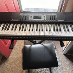 Alesis Keyboard 