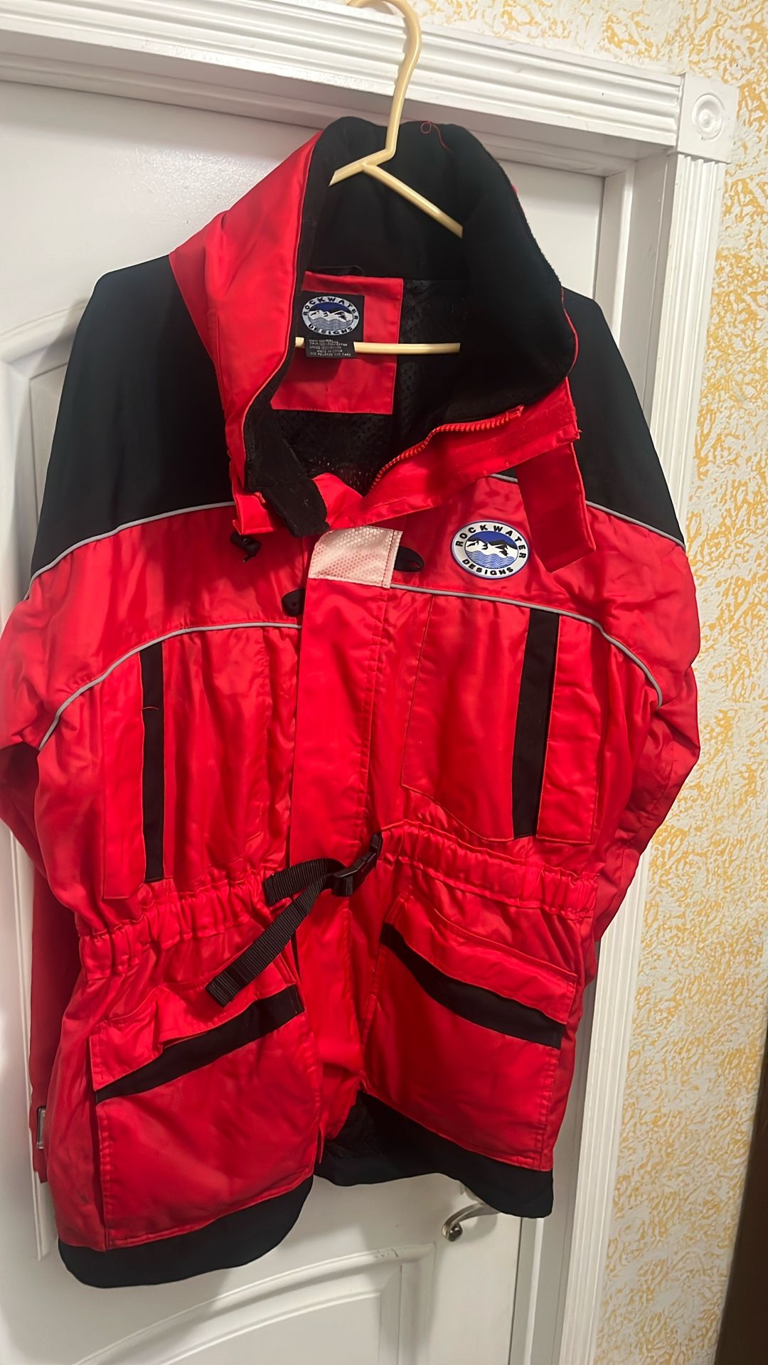 XL Men’s Rain Jacket