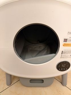 Automatic Self-Cleaning Cat Litter Box – White & Gray