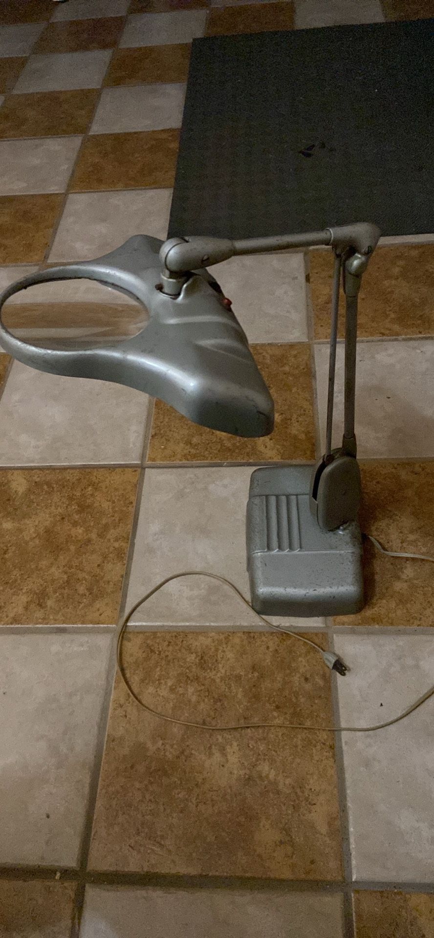 Dazor Jewelers Magnifier Lamp