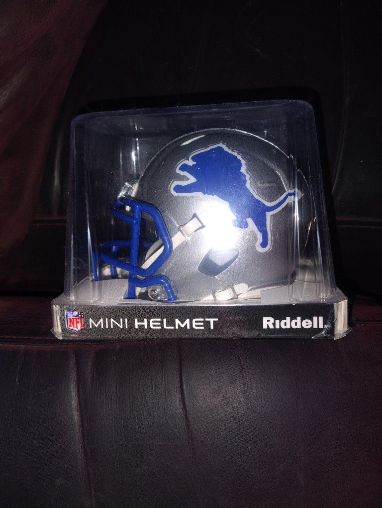 80s Era Lions Mini Helmet