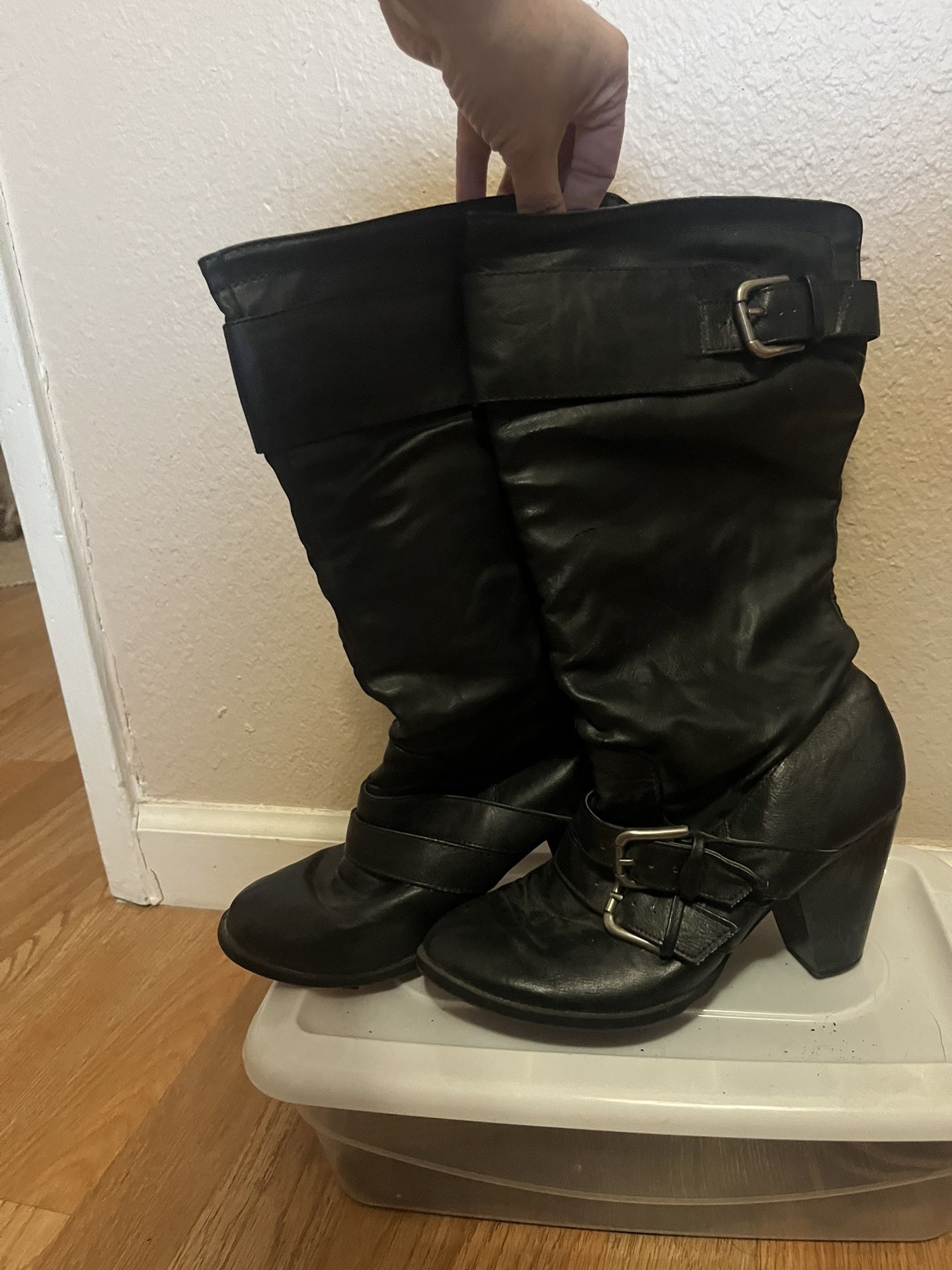 Women’s Calf Heel Boot Size 7