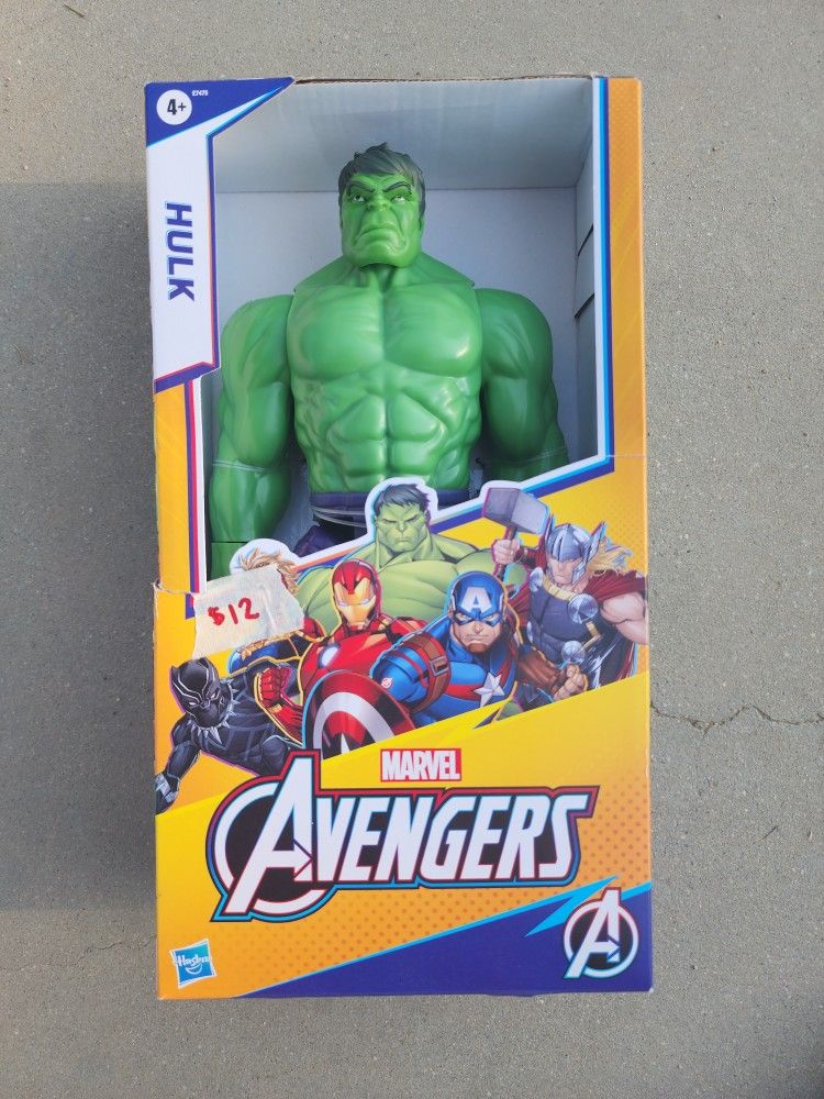 Marvel Hulk Avengers Large Action Figure