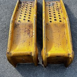 Heavy-Duty Vehicle Lift Ramps / Rails (Pair)