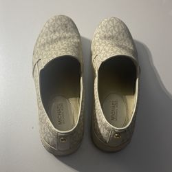 mk slip on