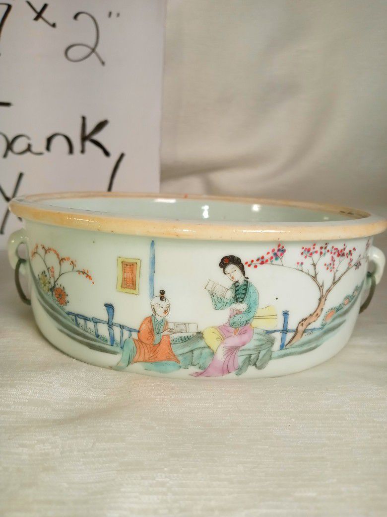 VINTAGE ASIAN Stackable Large Chinese Porcelain Bowl handpainted METAL HANDLES. Please review pictures. No chips no cracks. Only one bowl included 