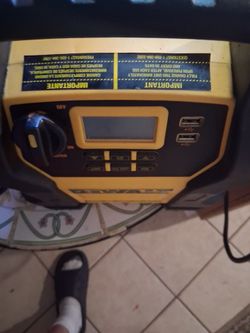 DEWALT Portable Jump Starter Power Station
