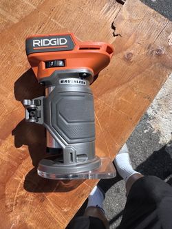 Ridgid 18V Brushless Router   Tools only