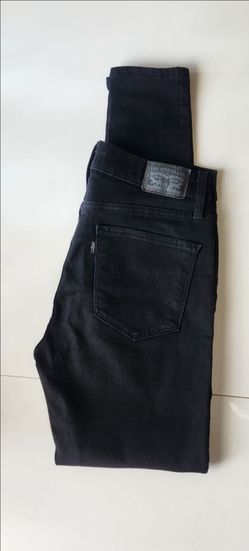 Levis Womens