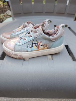 Bluey toddler shoes size 10c